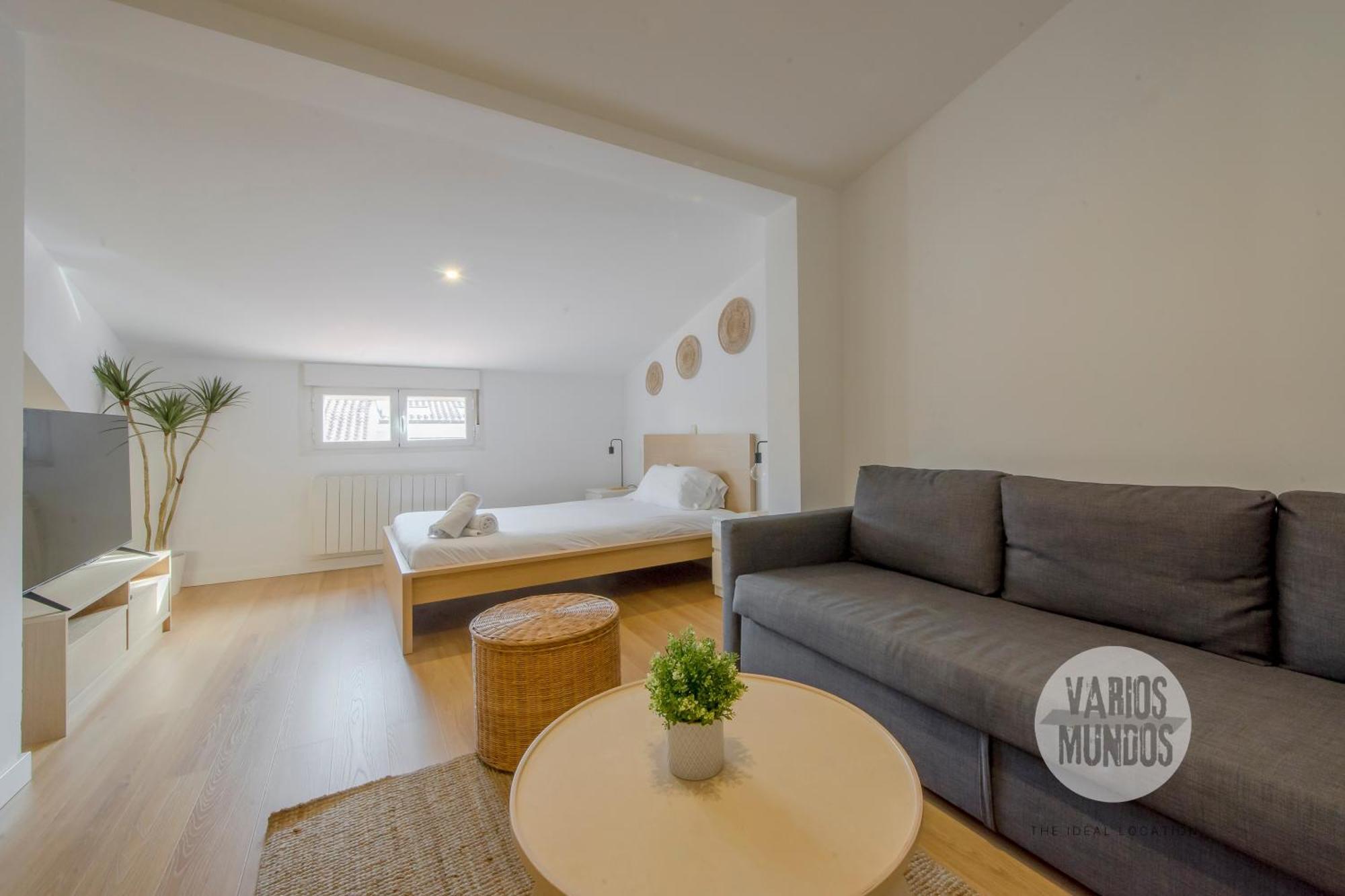 Retiro Para 3 En Sol, Conoce Concepcion Jeronima Madrid Esterno foto